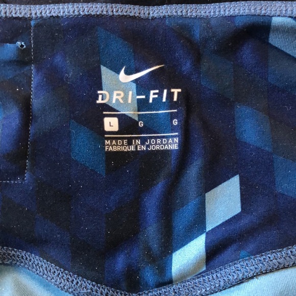 Nike women’s large leggings in blue geometric pattern - Picture 3 of 4